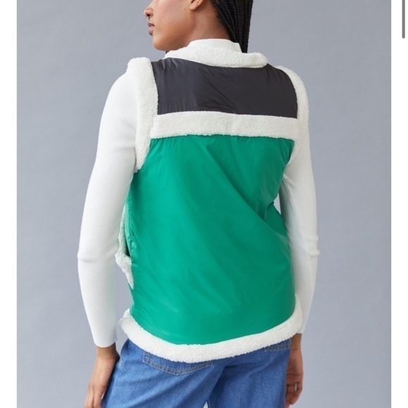 Bdg Vibrant Green Nylon Sherpa V Neck Winter Zip Vest - Picture 3 of 16